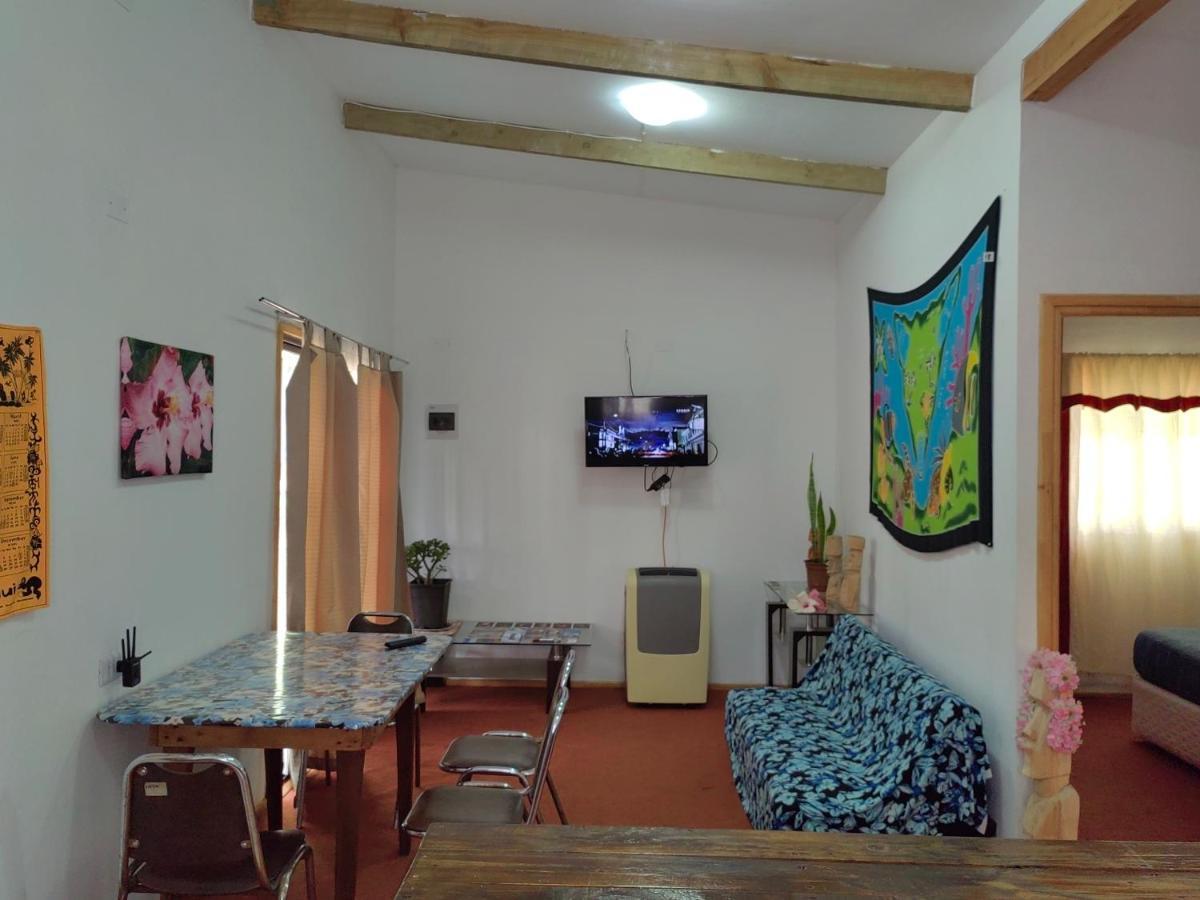 Cabanas Henua Roa هانجا روا المظهر الخارجي الصورة